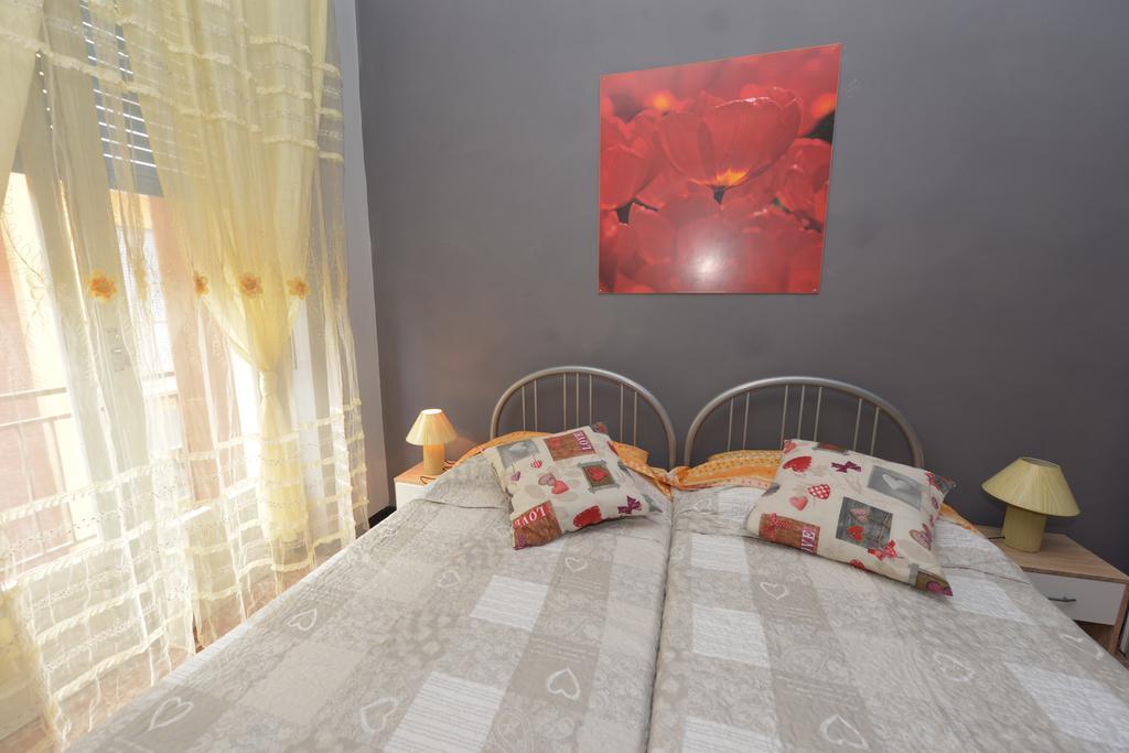 B&B Il Pisolo อัลบา ภายนอก รูปภาพ